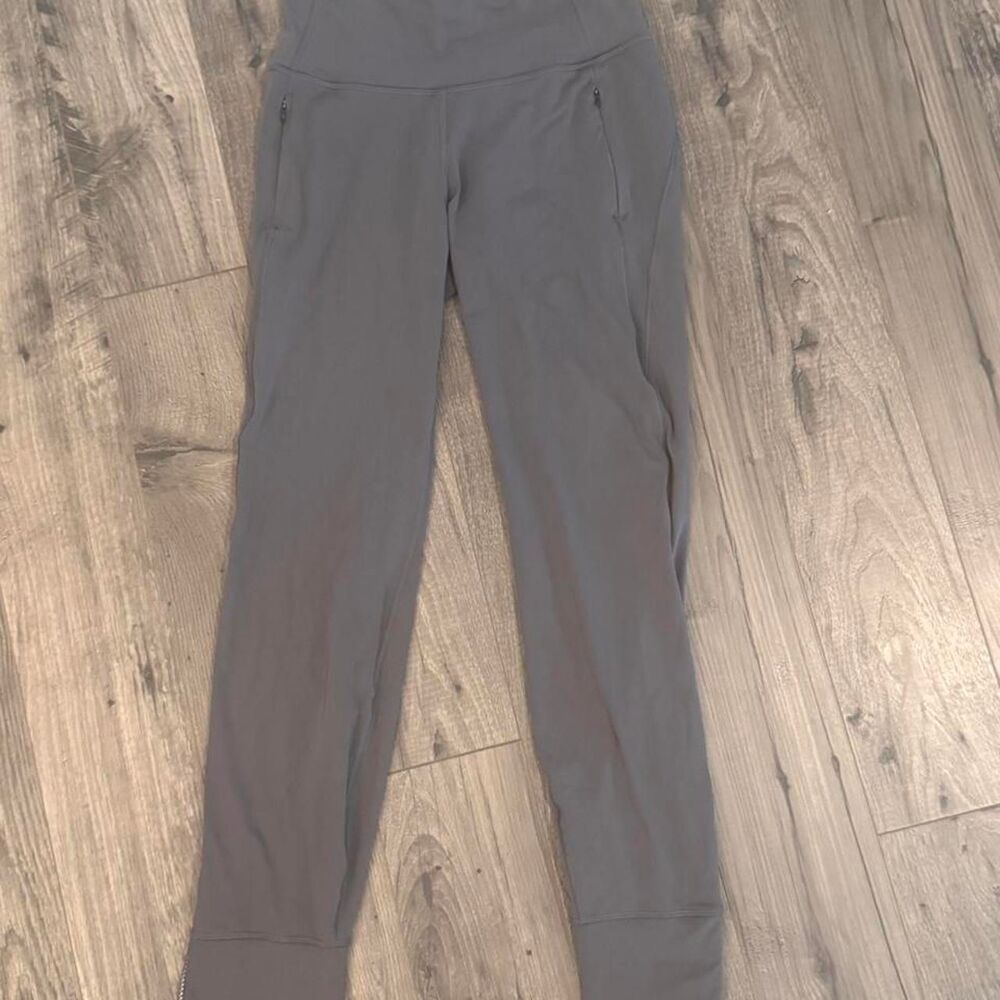 Lululemon Womens Grey Performance Joggers Ankle Zips Size 2